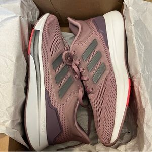 Adidas EQ21 Run Sneaker w/box worn once W 8.5